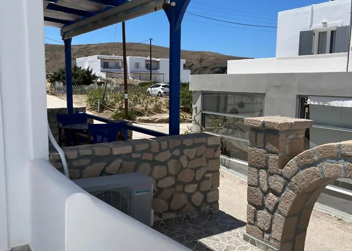 Captain Stavros Milos * Поллония