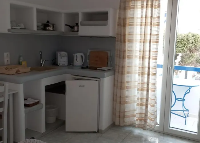 Captain Stavros Milos * Поллония