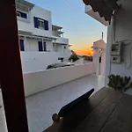 Captain Stavros Milos Апартаменты Поллония