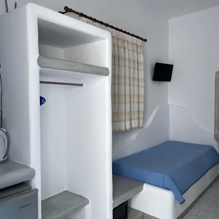 Captain Stavros Milos Apartment Pollonia