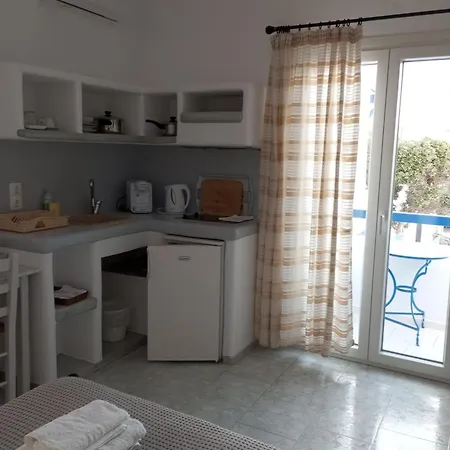 Captain Stavros Milos * Pollonia