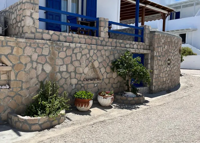 Captain Stavros Milos * Pollonia